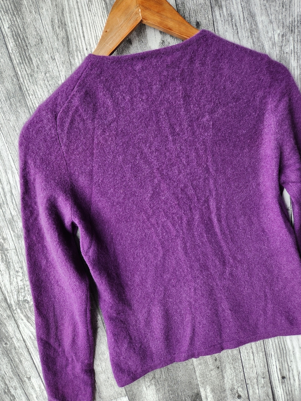 Lord & Taylor Purple Crewneck Cardigan Sweater 100% Cashmere Large - Picture 7 of 8